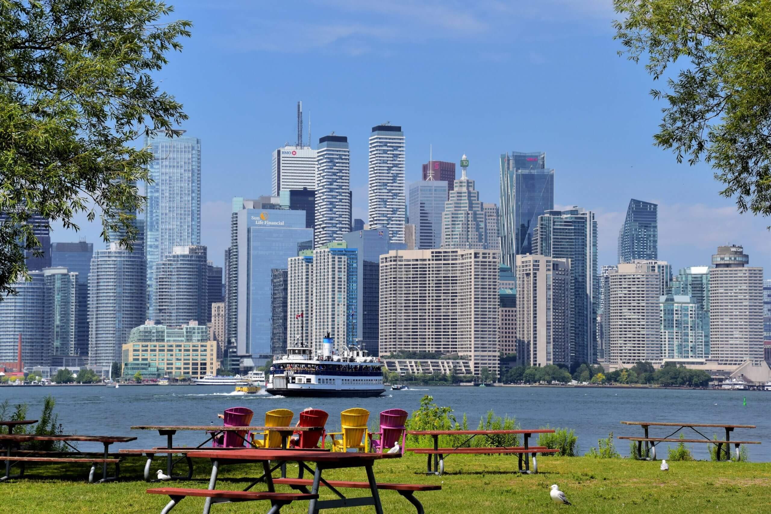 Beautiful Toronto Islands neighborhood in Toronto
